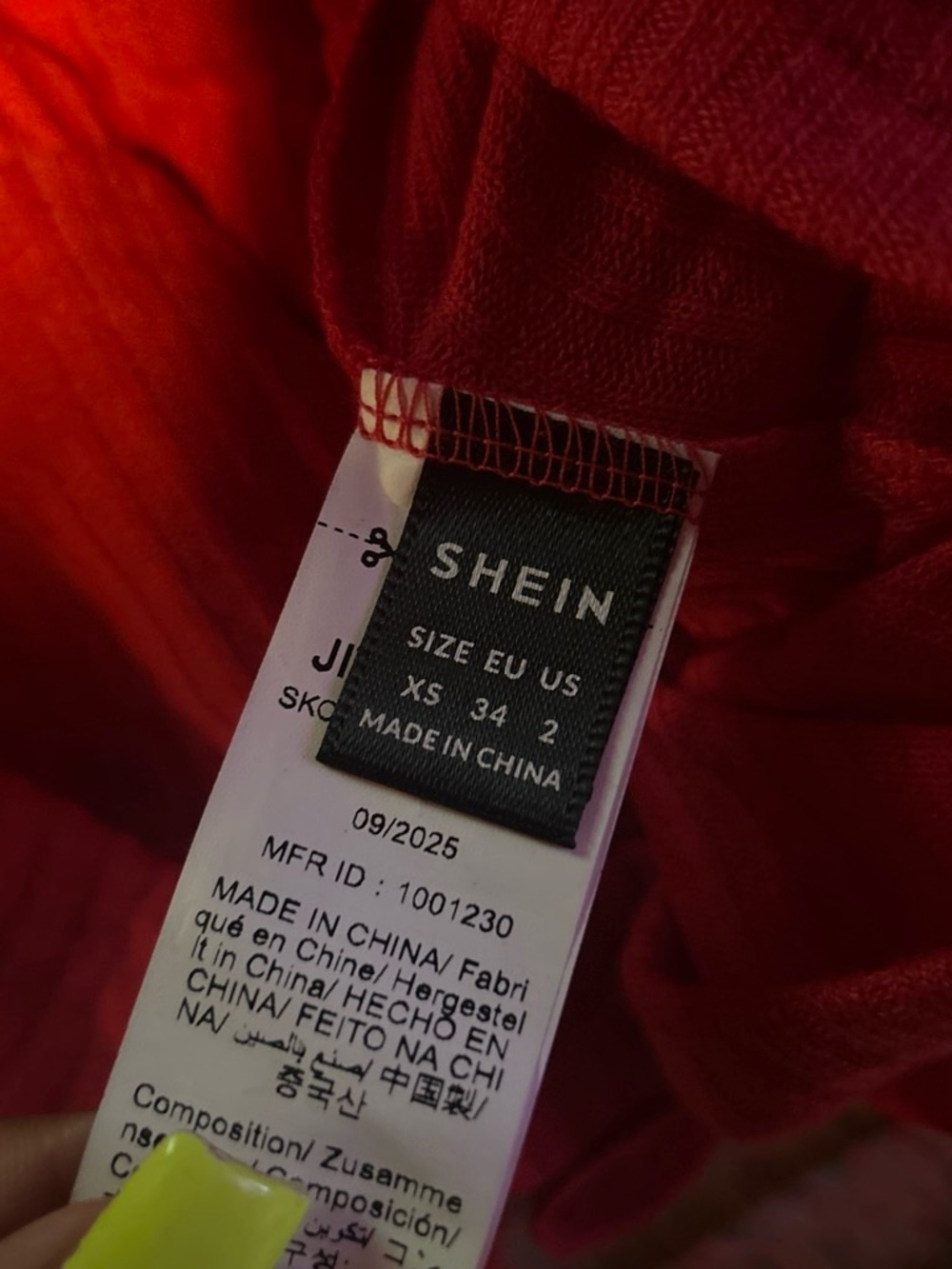 SHEIN Red Ruffled Knit Shell - Picture 2 of 2